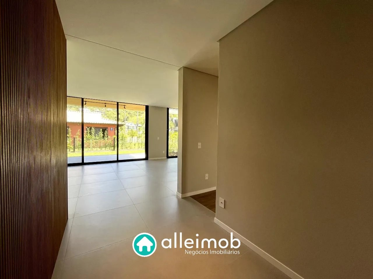 Casa com 3 quartos e 360m² em Morrinhos, Garopaba – foto 2