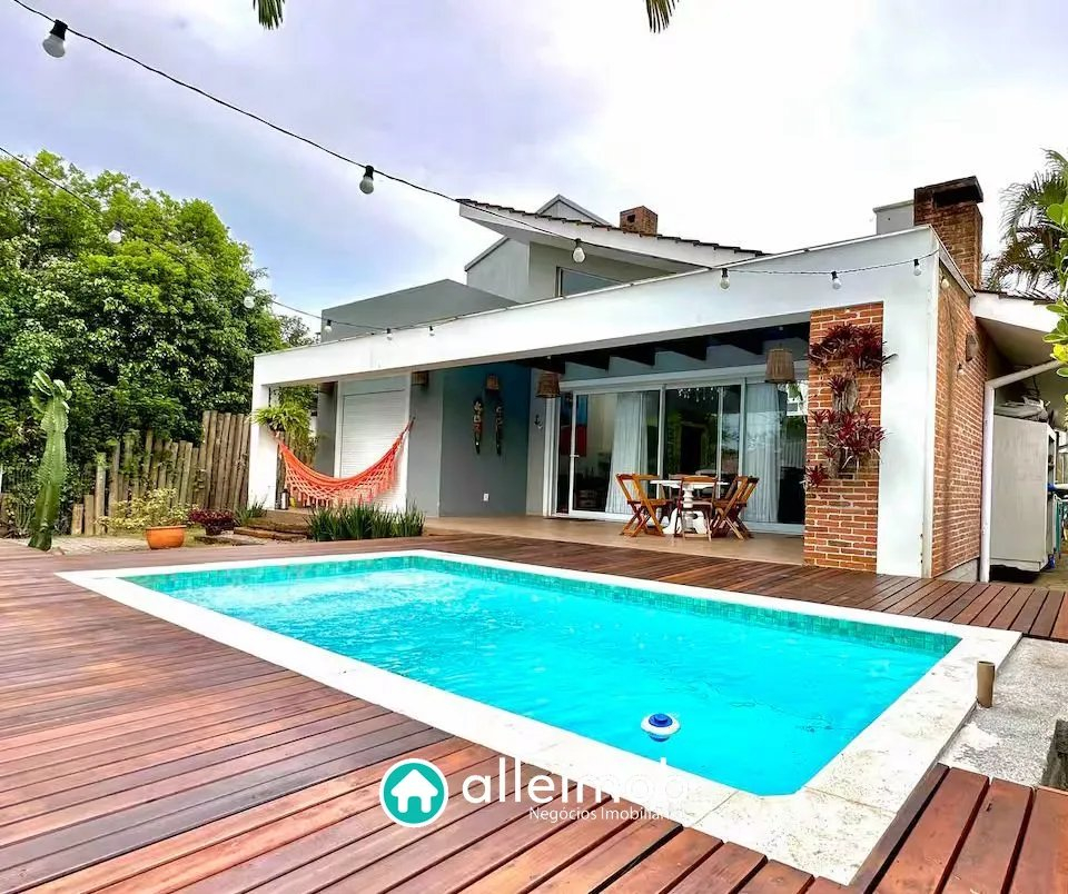 Casa com 3 quartos em Garopaba
