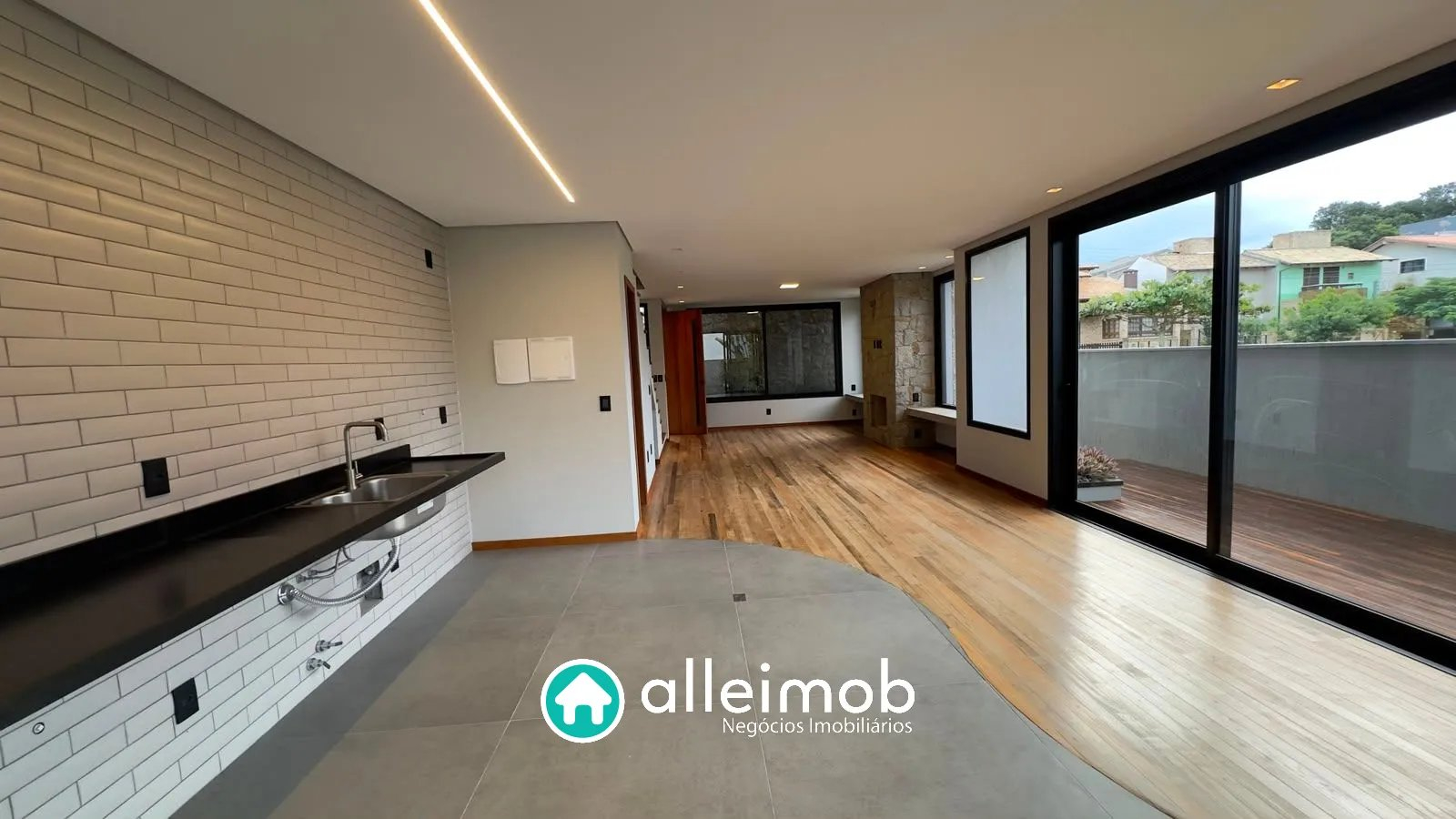 Casa com 3 quartos e 180m² em Panorâmico, Garopaba – foto 2