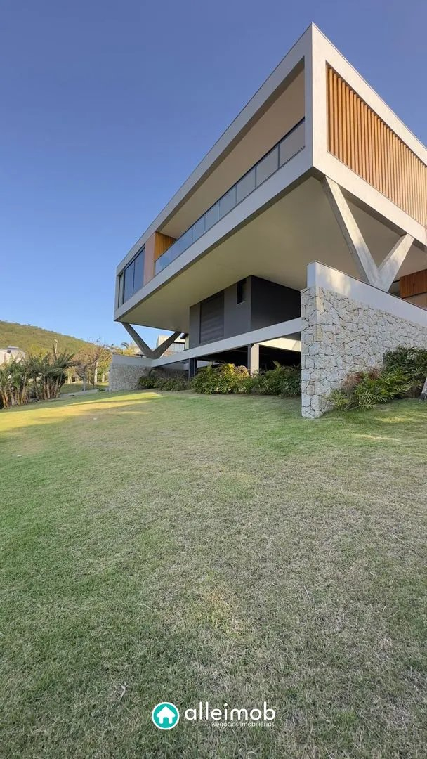 Casa com 4 quartos em Garopaba